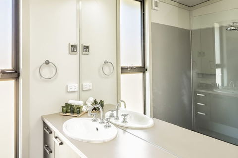Ecocrackenback 11 'Sustainable Chalet Close To The Slopes.' - Accommodation Gold Coast 3