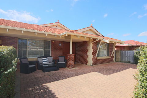 Mindarie Villa - Gold Coast 4U 0