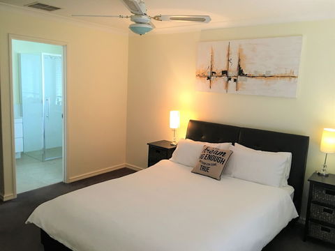 Mindarie Villa - Gold Coast 4U 2