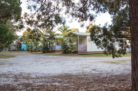 BIG4 Breeze Holiday Park â€“ Rainbow Beach - 1 Gold Coast 4