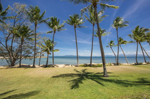 Pure Magnetic Villa 2 - Gold Coast 4U 4