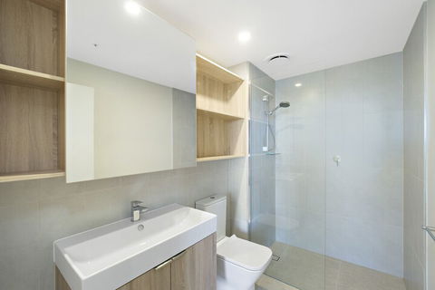 Spire Residences - Gold Coast 4U 5
