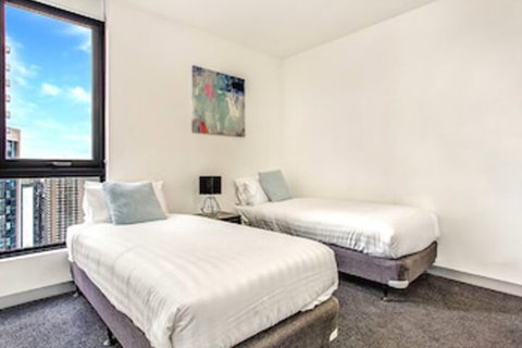 MJ Shortstay Bank Apartments - Accommodation Gold Coast 1