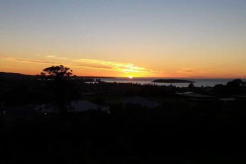 Encounter Beach House With Stunning Views - Gold Coast 4U 1