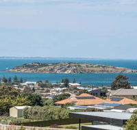 Encounter Beach House with stunning views - Gold Coast 4U