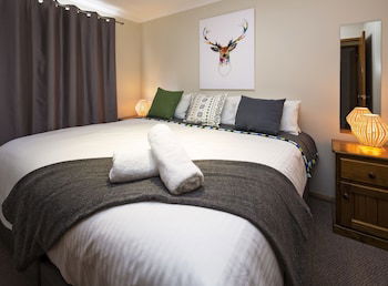 Mountain Lodge - Accommodation Gold Coast 0