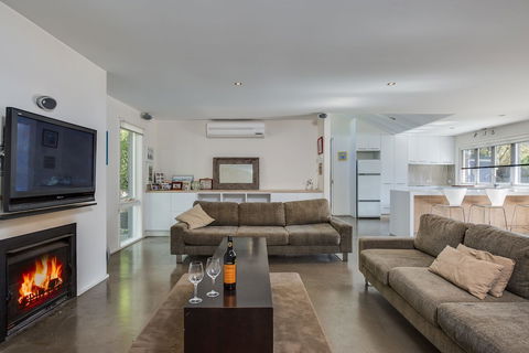 Portsea Place - Gold Coast 4U 2
