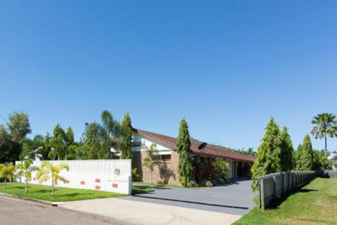 Marcol Place Holiday Apartments - Gold Coast 4U 0