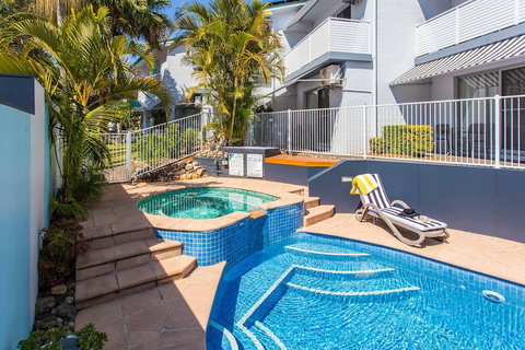 Blueys Motel - 1 Gold Coast 2