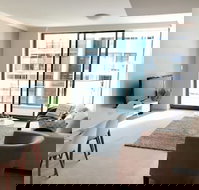 The Elegant Designer Home - 1 Gold Coast