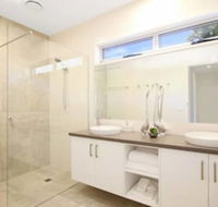 18 on Rayner - swish apartment Myrtleford - Accommodation Gold Coast