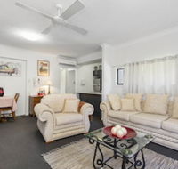 Boutique Apartments Beach Location - Gold Coast 4U