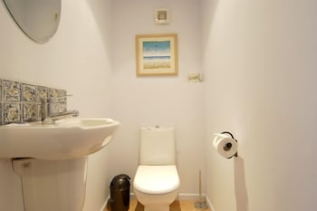Razorback 6 - Accommodation Gold Coast 2