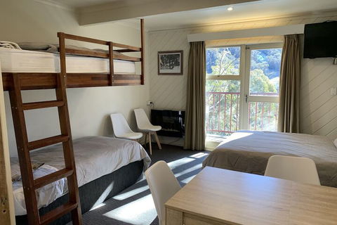 Tyrola 4 - Accommodation Gold Coast 7