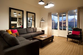 Red Earth Rock - Accommodation Gold Coast 0