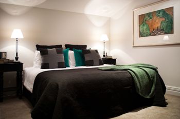 Red Earth Rock - Accommodation Gold Coast 1