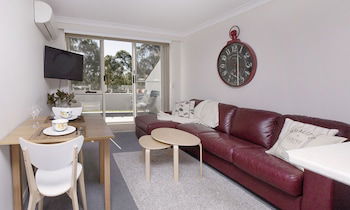 Horizons 216 - Lake Jindabyne Waterfront - Accommodation Gold Coast 1