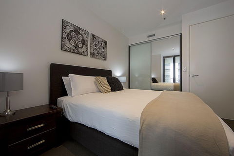 Accommodate Canberra - Manhattan - Accommodation Gold Coast 0
