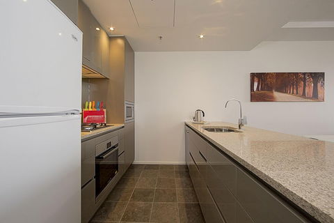 Accommodate Canberra - Manhattan - Accommodation Gold Coast 4