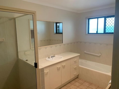 Gin Gin Budget Accommodation - Accommodation Gold Coast 2