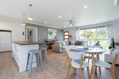 Xanadu Shores - Accommodation Gold Coast 0