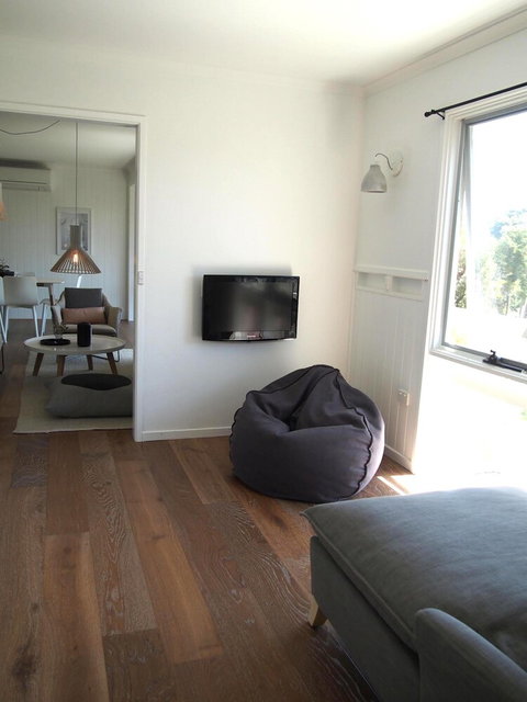 Ocean Side Retreat - Accommodation Gold Coast 1