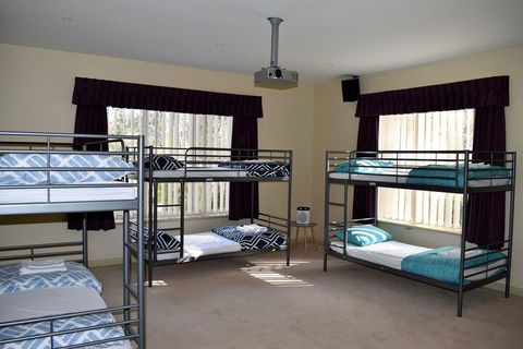 Luxury Bungalow - Gold Coast 4U 1