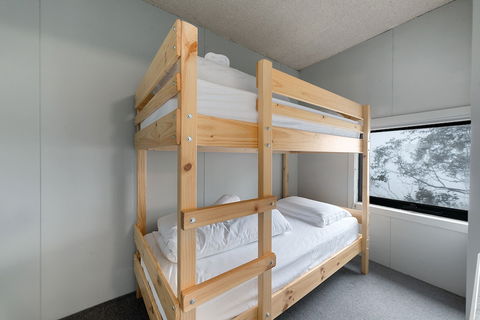 Mt Buller Apartment Rentals - 1 Gold Coast 3