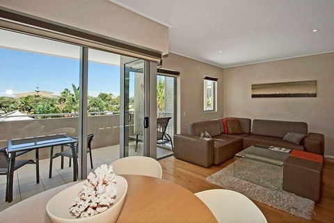 RESORT & SPA KINGSCLIFF 5212 / 13 - Accommodation Gold Coast 2