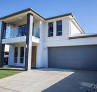 The Races - Swanport - Accommodation Gold Coast