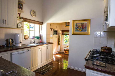 Meadow Cottage Guildford - 1 Gold Coast 3