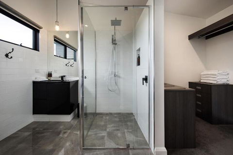 Halcyon - Accommodation Gold Coast 0