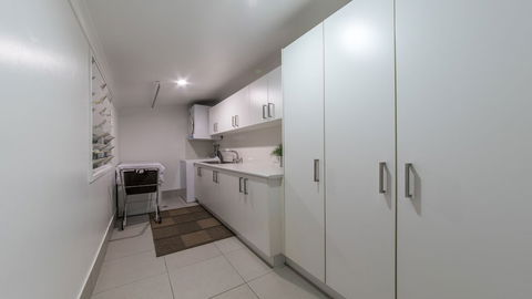 Hayman Views - Accommodation Gold Coast 0