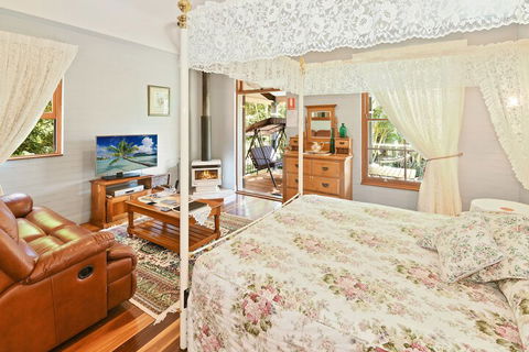 Montville Boutique BnB - Gold Coast 4U 3