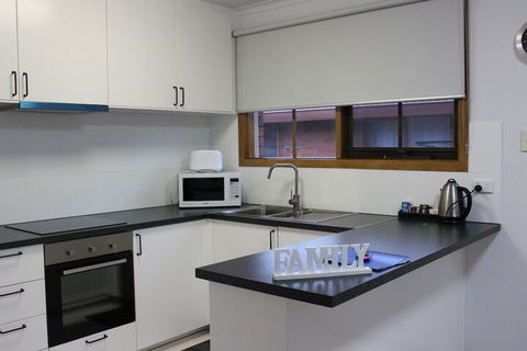 East Doncaster At Tunstall - Accommodation Gold Coast 3