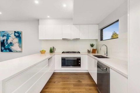 Glen Manor 1 - Accommodation Gold Coast 4