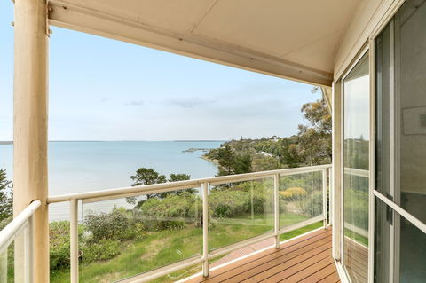 Aegina - Accommodation Gold Coast 2