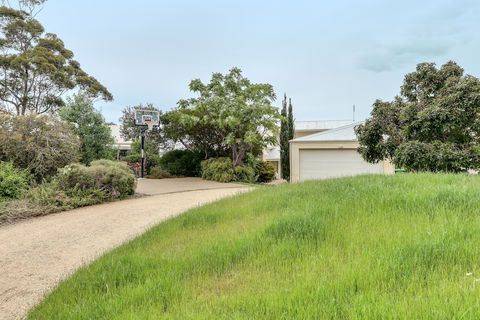 Aegina - Accommodation Gold Coast 4