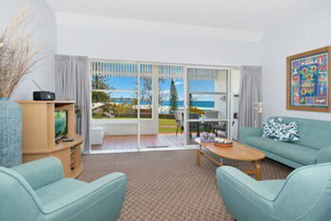 Quarterdeck Unit 2 Lennox Head - Accommodation Gold Coast 0