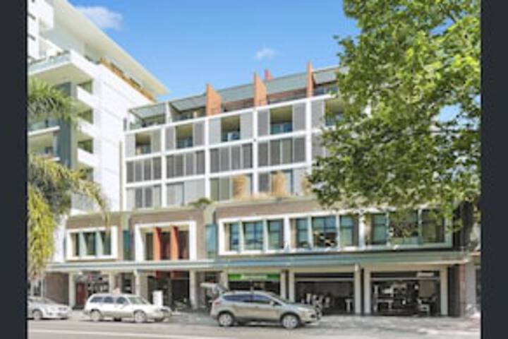 Mt St Thomas NSW Gold Coast 4U