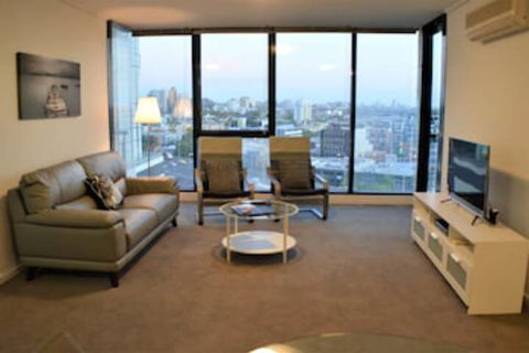 Royal Stays Apartments - Whiteman St - Accommodation Gold Coast 0