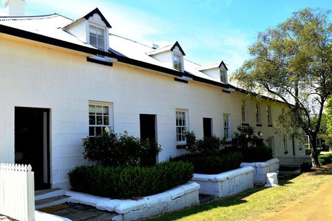 Lythgo's Row Colonial Cottages - Accommodation Gold Coast 2