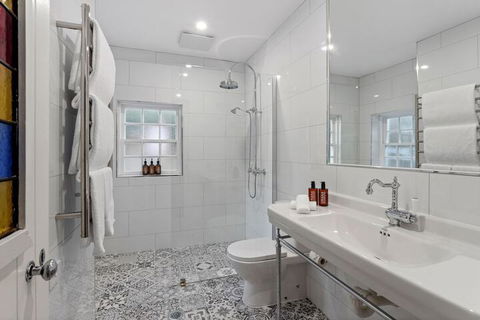 Lythgo's Row Colonial Cottages - Accommodation Gold Coast 6