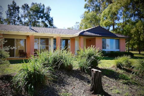 Verona Vineyard Cottage - Accommodation Gold Coast 0