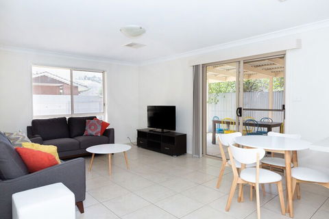 Lovely 3 Bed 2 Bath In The City Centre - Accommodation Gold Coast 1