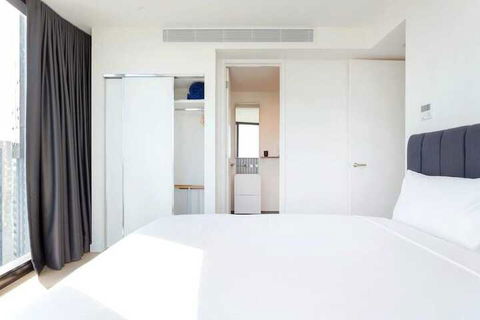 MYROOM At ShadowPlay - Accommodation Gold Coast 4