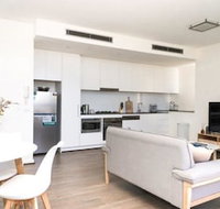 Spacious Apartment Close to Chatswood - Accommodation Gold Coast