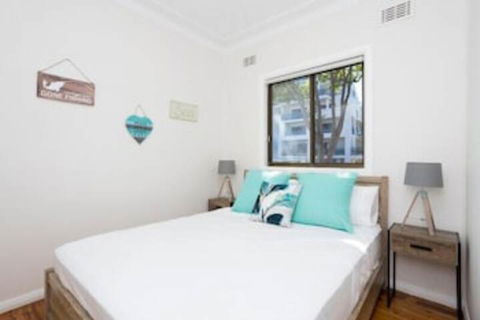 EJ Homes At The Entrance - Accommodation Gold Coast 2