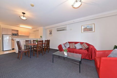 East Perth 2 X 1 Trendy Apartment - Accommodation Gold Coast 2