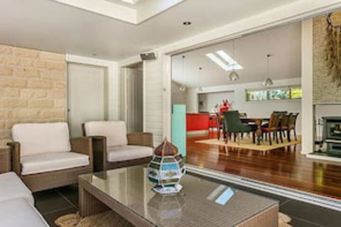 Red Bohemian - Accommodation Gold Coast 4